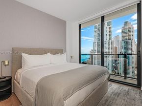 398 NE 5th St 2418, Miami FL 33132