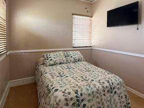 1835 SW 10th St, Miami FL 33135