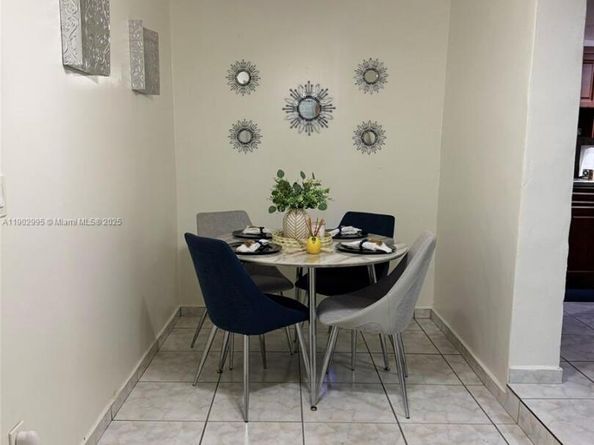 1835 SW 10th St, Miami FL 33135