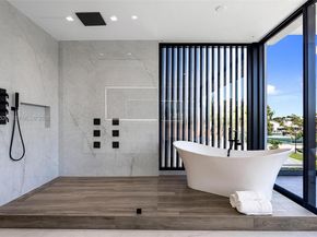 13000 N Bayshore Dr, North Miami FL 33181