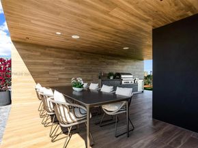 13000 N Bayshore Dr, North Miami FL 33181