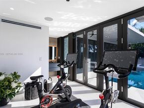 13000 N Bayshore Dr, North Miami FL 33181