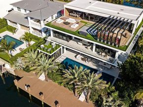 13000 N Bayshore Dr, North Miami FL 33181