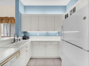 7921 E Exeter Blvd E 202, Tamarac FL 33321