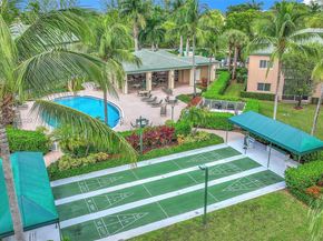 7921 E Exeter Blvd E 202, Tamarac FL 33321