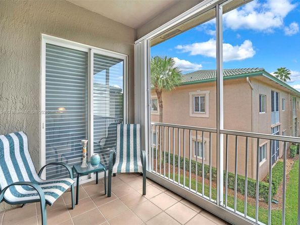 7921 E Exeter Blvd E 202, Tamarac FL 33321