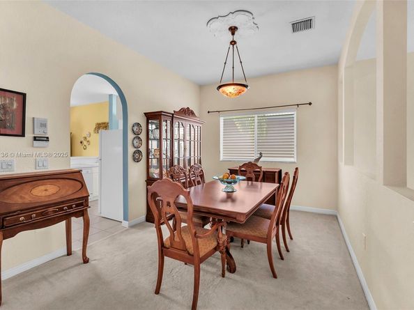 7921 E Exeter Blvd E 202, Tamarac FL 33321