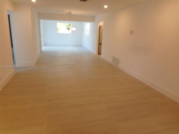 826 N 32nd Ct, Hollywood FL 33021