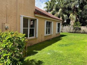 2806 Oak Grove Rd, Davie FL 33328
