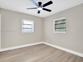 6844 SW 12th St, Pembroke Pines FL 33023