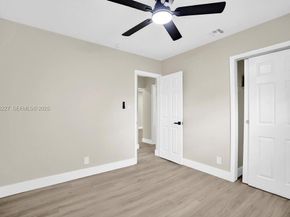 6844 SW 12th St, Pembroke Pines FL 33023