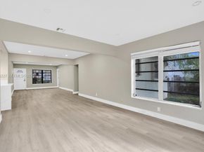 6844 SW 12th St, Pembroke Pines FL 33023