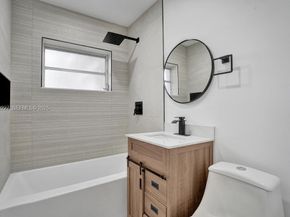 6844 SW 12th St, Pembroke Pines FL 33023