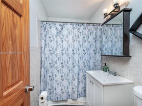 2610 NW 33rd St, Miami FL 33142