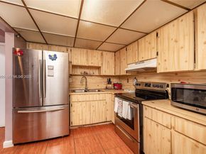 2610 NW 33rd St, Miami FL 33142