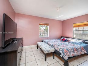2610 NW 33rd St, Miami FL 33142