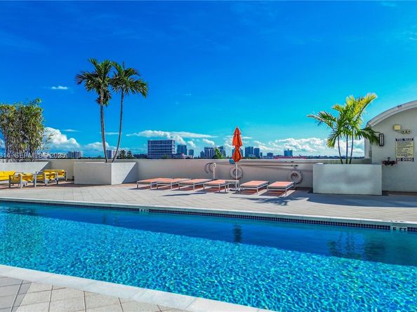 3180 SW 22nd Ter PH201, Miami FL 33145