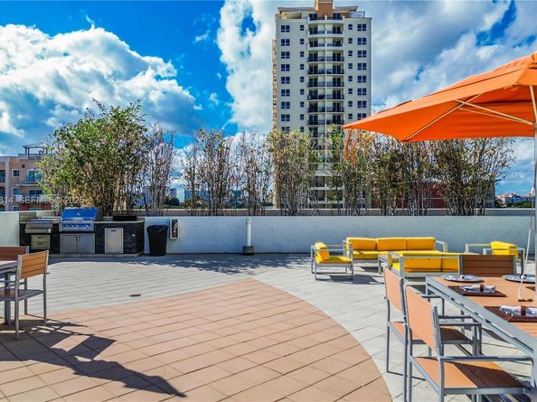 3180 SW 22nd Ter PH201, Miami FL 33145