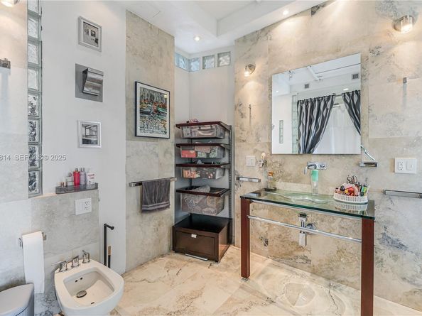 3180 SW 22nd Ter PH201, Miami FL 33145