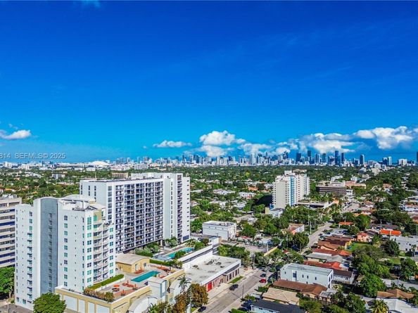 3180 SW 22nd Ter PH201, Miami FL 33145