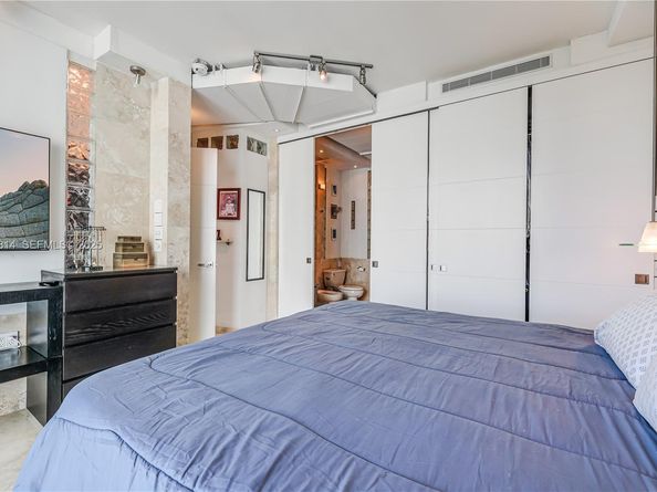 3180 SW 22nd Ter PH201, Miami FL 33145