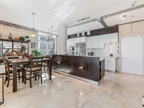 3180 SW 22nd Ter PH201, Miami FL 33145