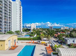 3180 SW 22nd Ter PH201, Miami FL 33145