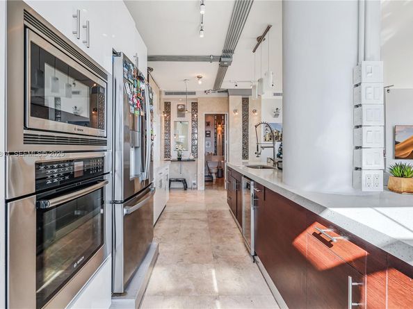 3180 SW 22nd Ter PH201, Miami FL 33145