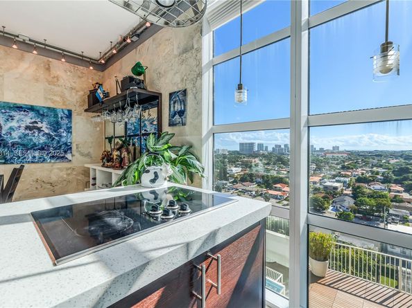 3180 SW 22nd Ter PH201, Miami FL 33145