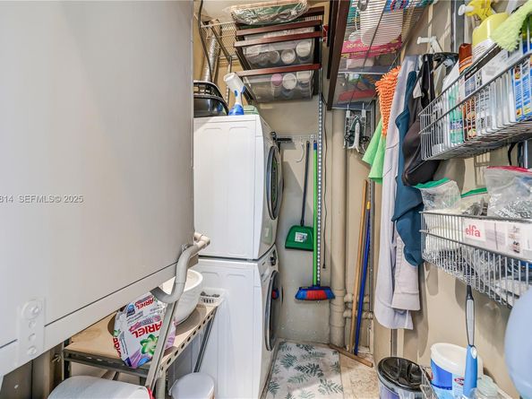 3180 SW 22nd Ter PH201, Miami FL 33145