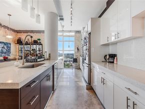 3180 SW 22nd Ter PH201, Miami FL 33145