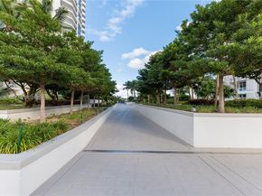 21205 Yacht Club Drive 304, Aventura FL 33180