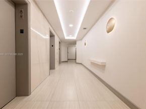 21205 Yacht Club Drive 304, Aventura FL 33180