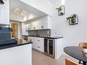 21205 Yacht Club Drive 304, Aventura FL 33180