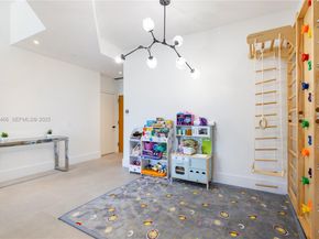 21205 Yacht Club Drive 304, Aventura FL 33180