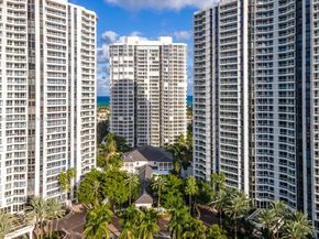 21205 Yacht Club Drive 304, Aventura FL 33180