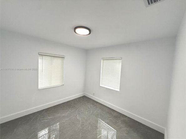 1357 SW 22nd Ter, Fort Lauderdale FL 33312