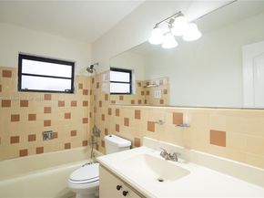9351 SW 53rd St, Miami FL 33165