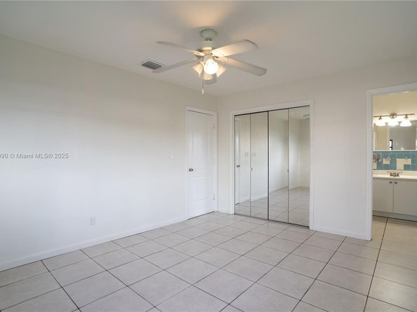9351 SW 53rd St, Miami FL 33165