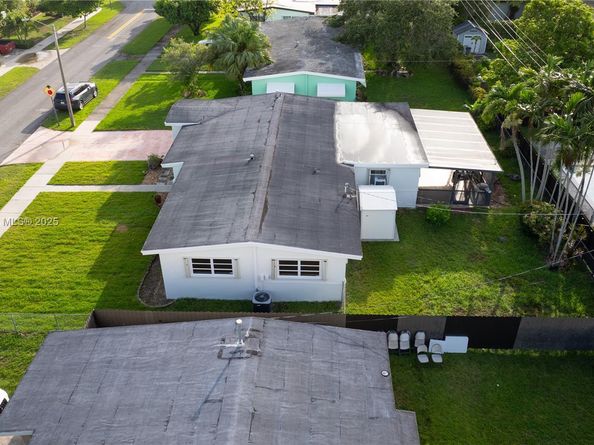 9351 SW 53rd St, Miami FL 33165