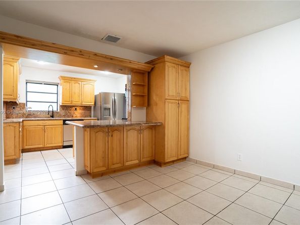 9351 SW 53rd St, Miami FL 33165
