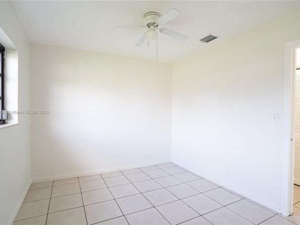 9351 SW 53rd St, Miami FL 33165