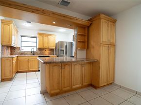9351 SW 53rd St, Miami FL 33165