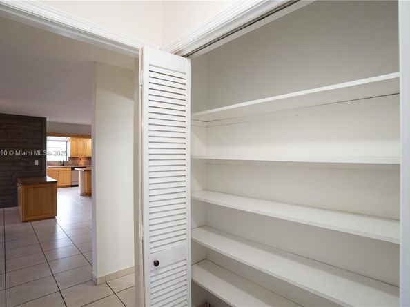 9351 SW 53rd St, Miami FL 33165