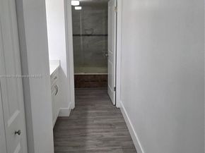 563 NW 98th Ave, Plantation FL 33324
