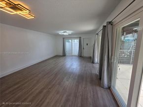 563 NW 98th Ave, Plantation FL 33324