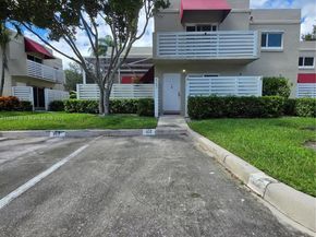 563 NW 98th Ave, Plantation FL 33324