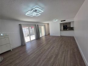 563 NW 98th Ave, Plantation FL 33324