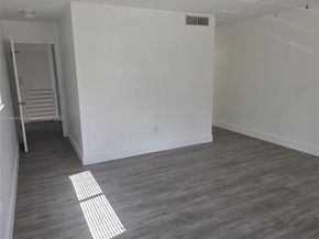 563 NW 98th Ave, Plantation FL 33324