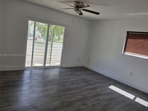 563 NW 98th Ave, Plantation FL 33324